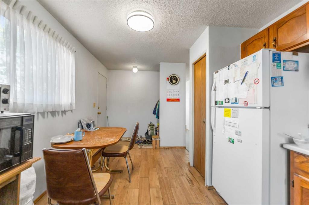 6772 Temple Drive Ne, Calgary, AB - Indoor