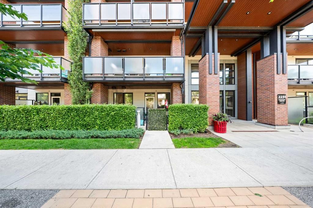 105-2231 Mahogany Boulevard Se, Calgary, AB - Outdoor