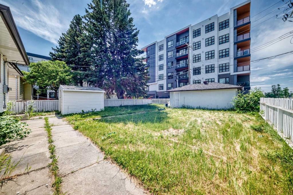 1701 32 Street Sw, Calgary, AB - Outdoor