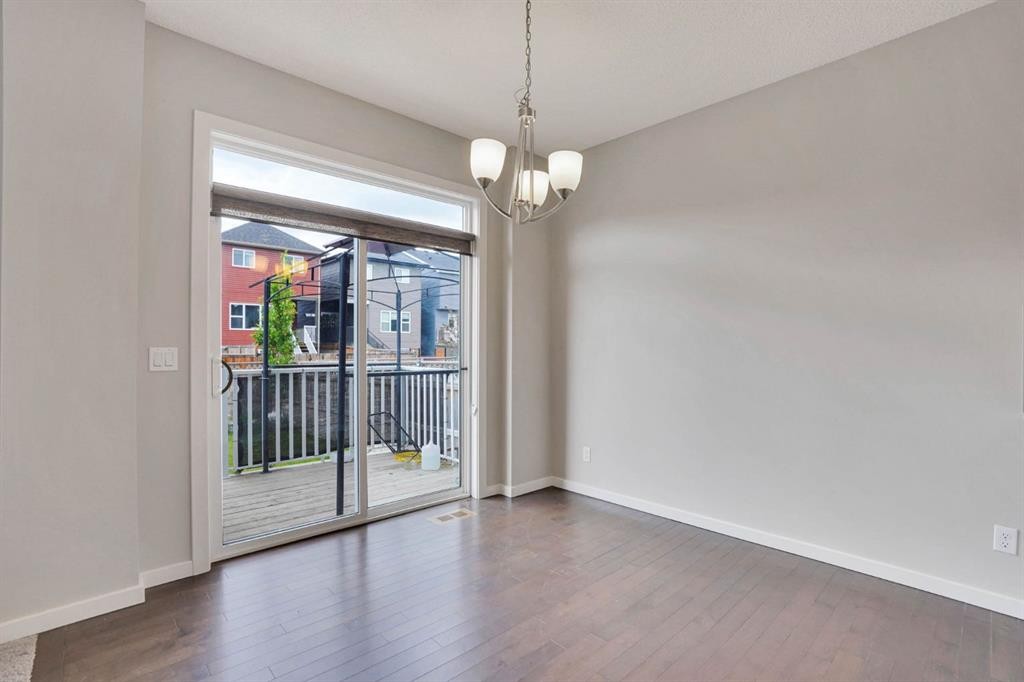 531 Evansborough Way Nw, Calgary, AB - Indoor Photo Showing Other Room