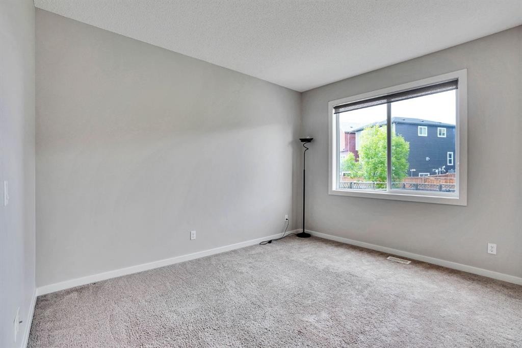 531 Evansborough Way Nw, Calgary, AB - Indoor Photo Showing Other Room