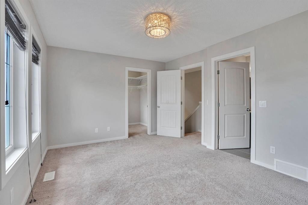 531 Evansborough Way Nw, Calgary, AB - Indoor Photo Showing Other Room