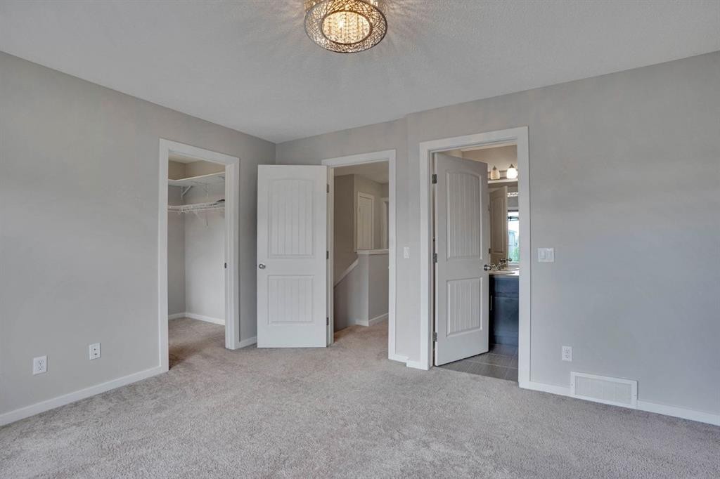 531 Evansborough Way Nw, Calgary, AB - Indoor Photo Showing Other Room
