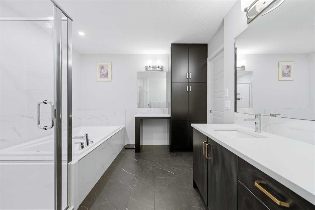 51 Setonstone Row Se, Calgary, AB - Indoor Photo Showing Bathroom