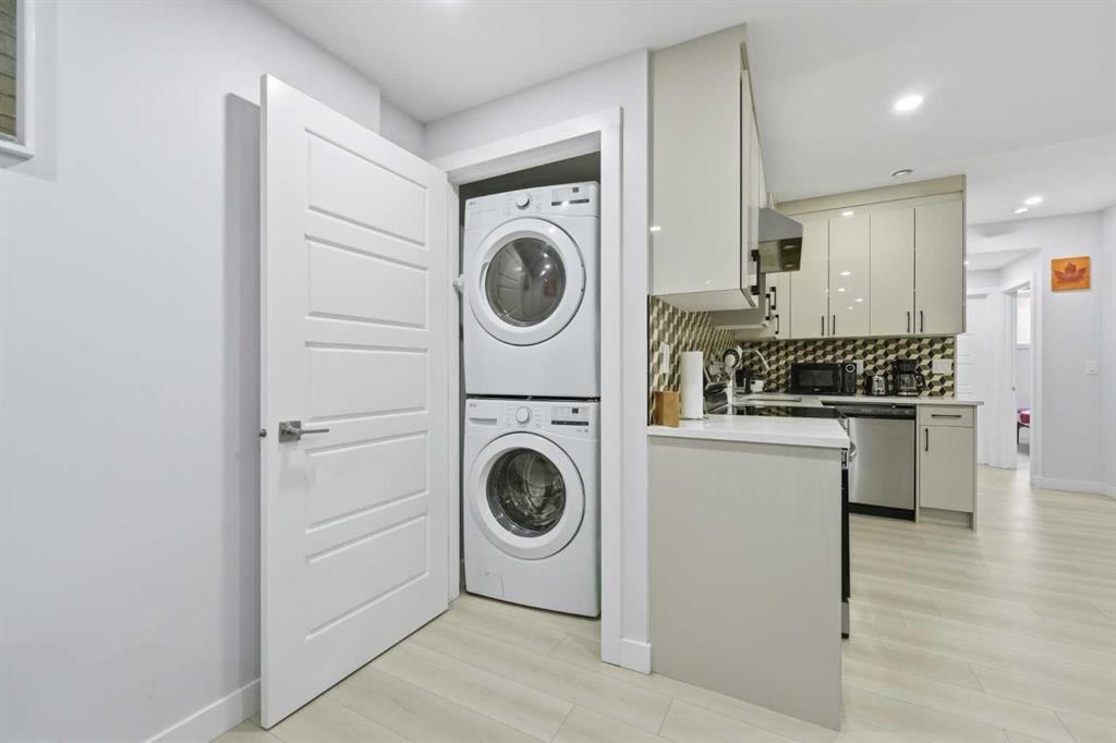 51 Setonstone Row Se, Calgary, AB - Indoor Photo Showing Laundry Room