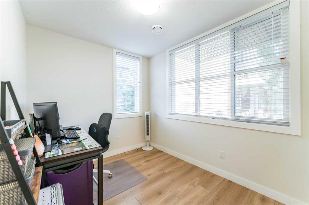 402-72 Cornerstone Manor Ne, Calgary, AB - Indoor Photo Showing Office