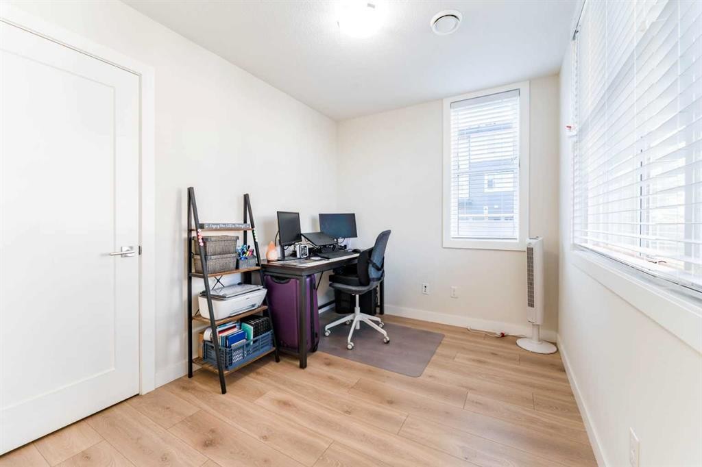 402-72 Cornerstone Manor Ne, Calgary, AB - Indoor Photo Showing Office