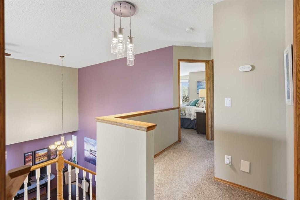142 Riverview Circle Se, Calgary, AB - Indoor Photo Showing Other Room