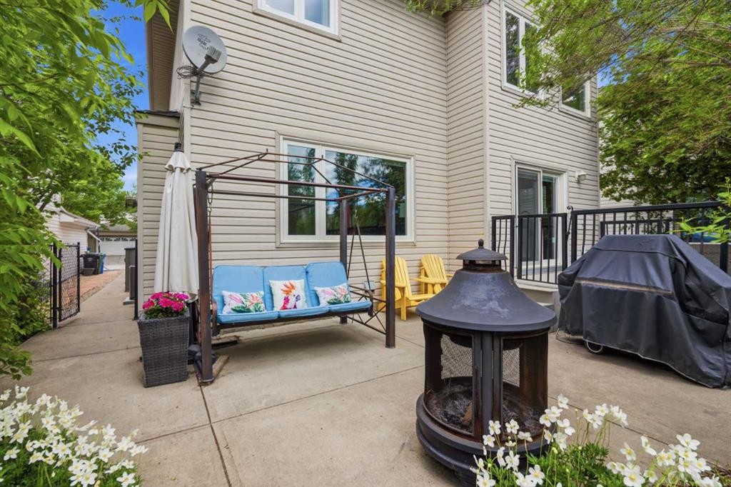 142 Riverview Circle Se, Calgary, AB - Outdoor With Deck Patio Veranda With Exterior