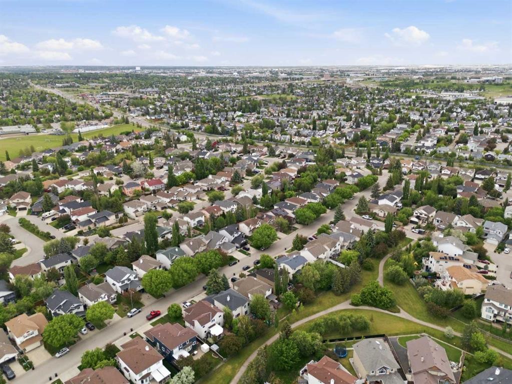 142 Riverview Circle Se, Calgary, AB - Outdoor With View