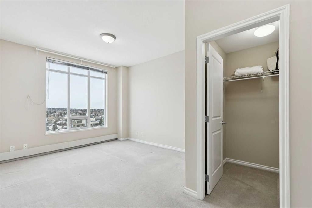 705-1726 14 Avenue Nw, Calgary, AB - Indoor Photo Showing Other Room