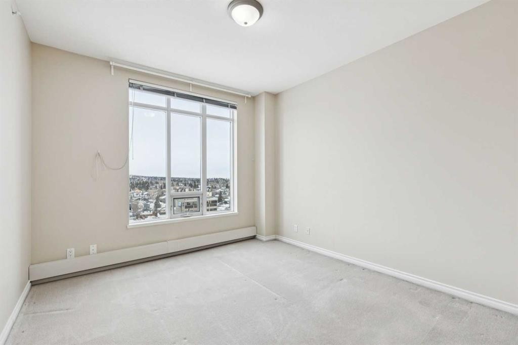 705-1726 14 Avenue Nw, Calgary, AB - Indoor Photo Showing Other Room