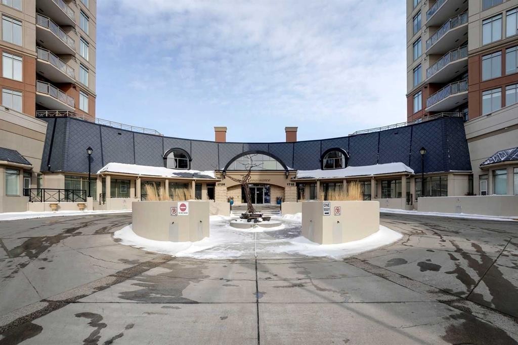 705-1726 14 Avenue Nw, Calgary, AB - Outdoor With Facade
