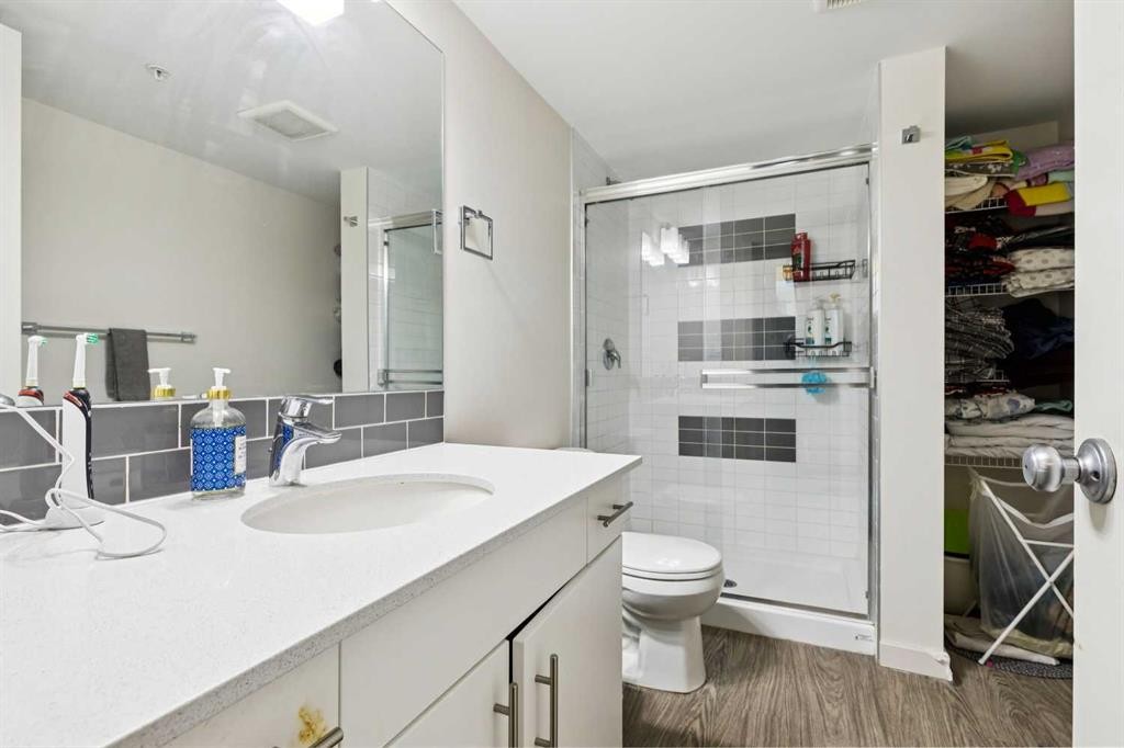 2115-181 Skyview Ranch Manor Ne, Calgary, AB - Indoor Photo Showing Bathroom