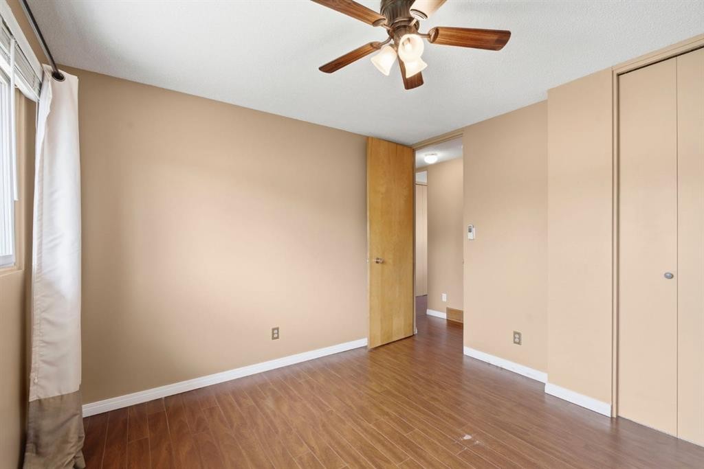 160 Marbrooke Circle Ne, Calgary, AB - Indoor Photo Showing Other Room