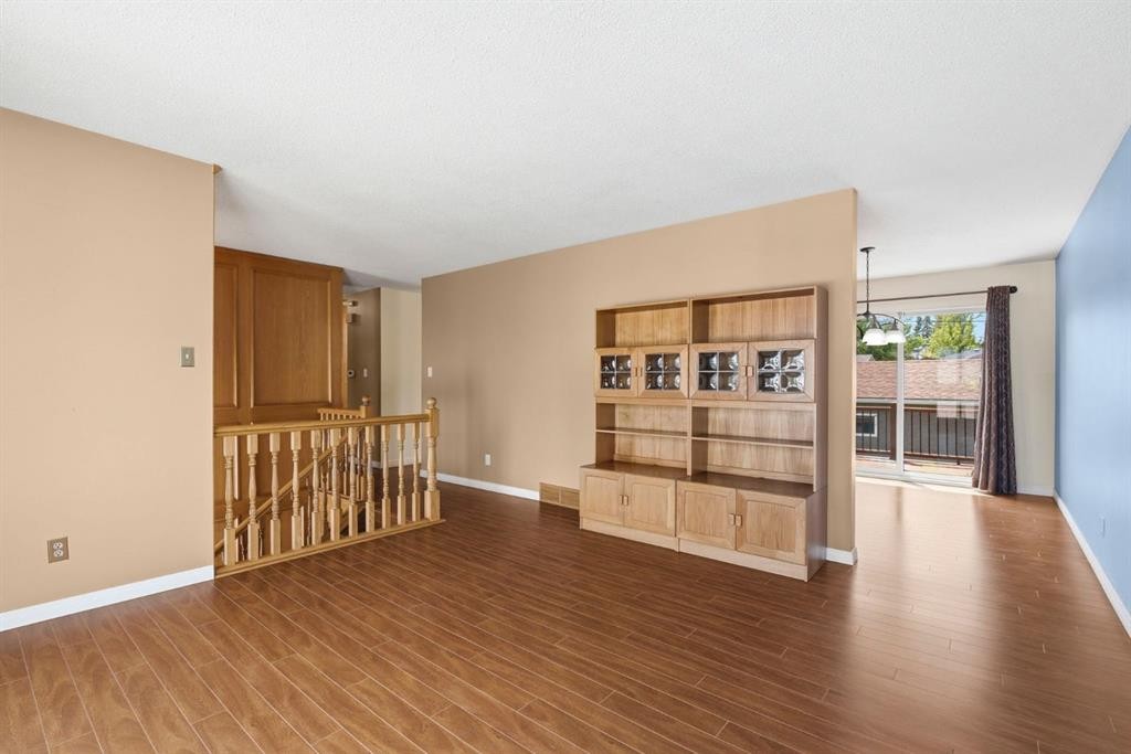 160 Marbrooke Circle Ne, Calgary, AB - Indoor Photo Showing Other Room