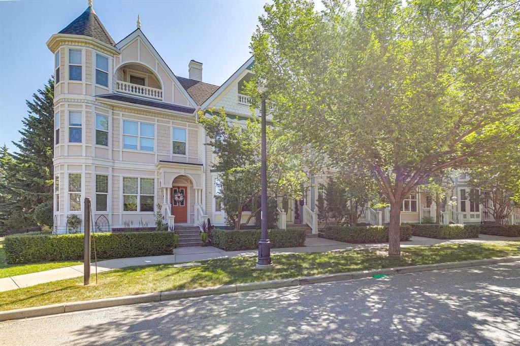 4008 Garrison Boulevard Sw, Calgary, AB - Outdoor With Facade