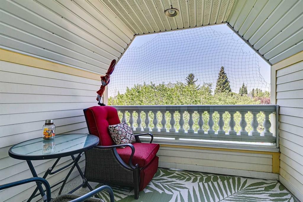 4008 Garrison Boulevard Sw, Calgary, AB - Outdoor With Deck Patio Veranda With Exterior