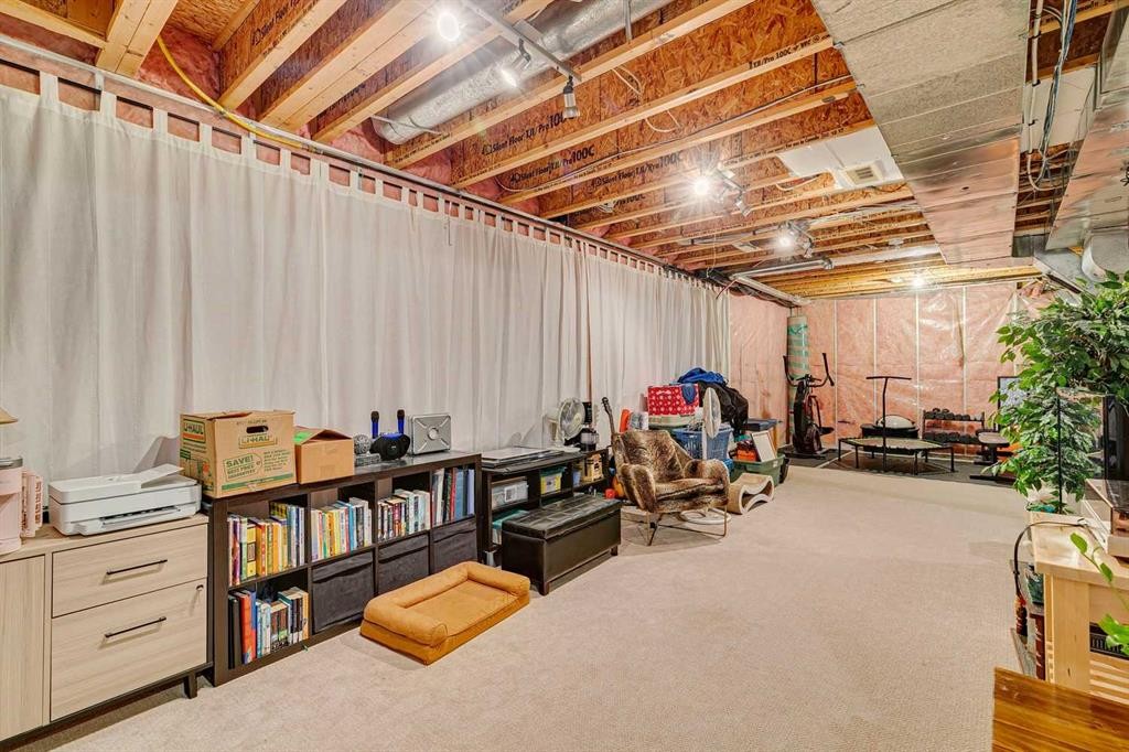 4008 Garrison Boulevard Sw, Calgary, AB - Indoor Photo Showing Basement