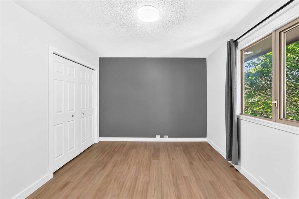 311 72 Avenue Ne, Calgary, AB - Indoor Photo Showing Other Room