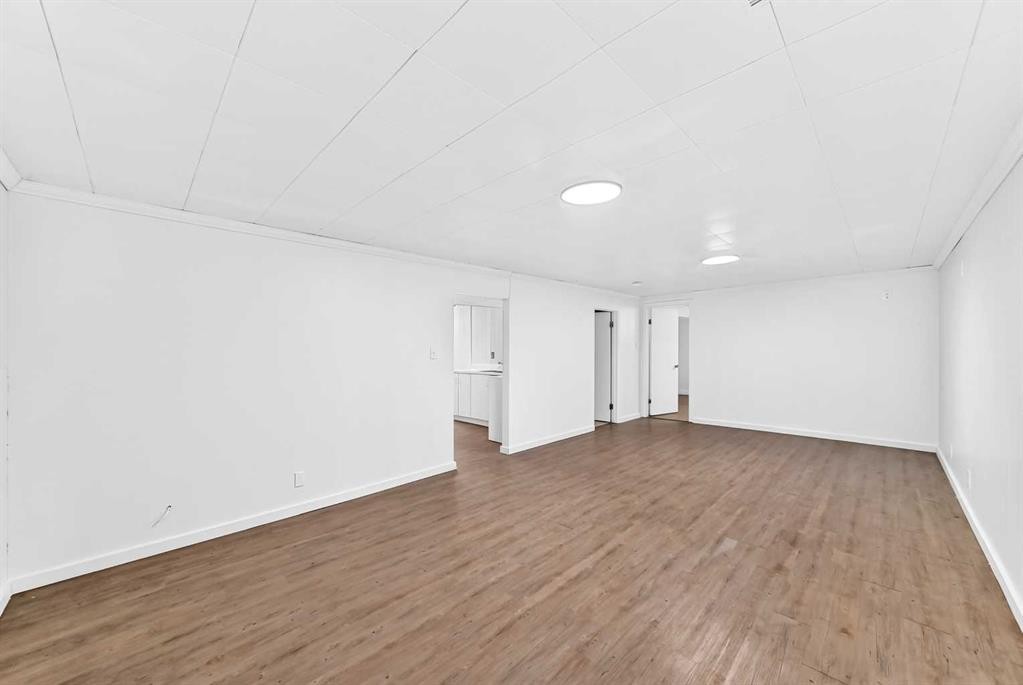 311 72 Avenue Ne, Calgary, AB - Indoor Photo Showing Other Room