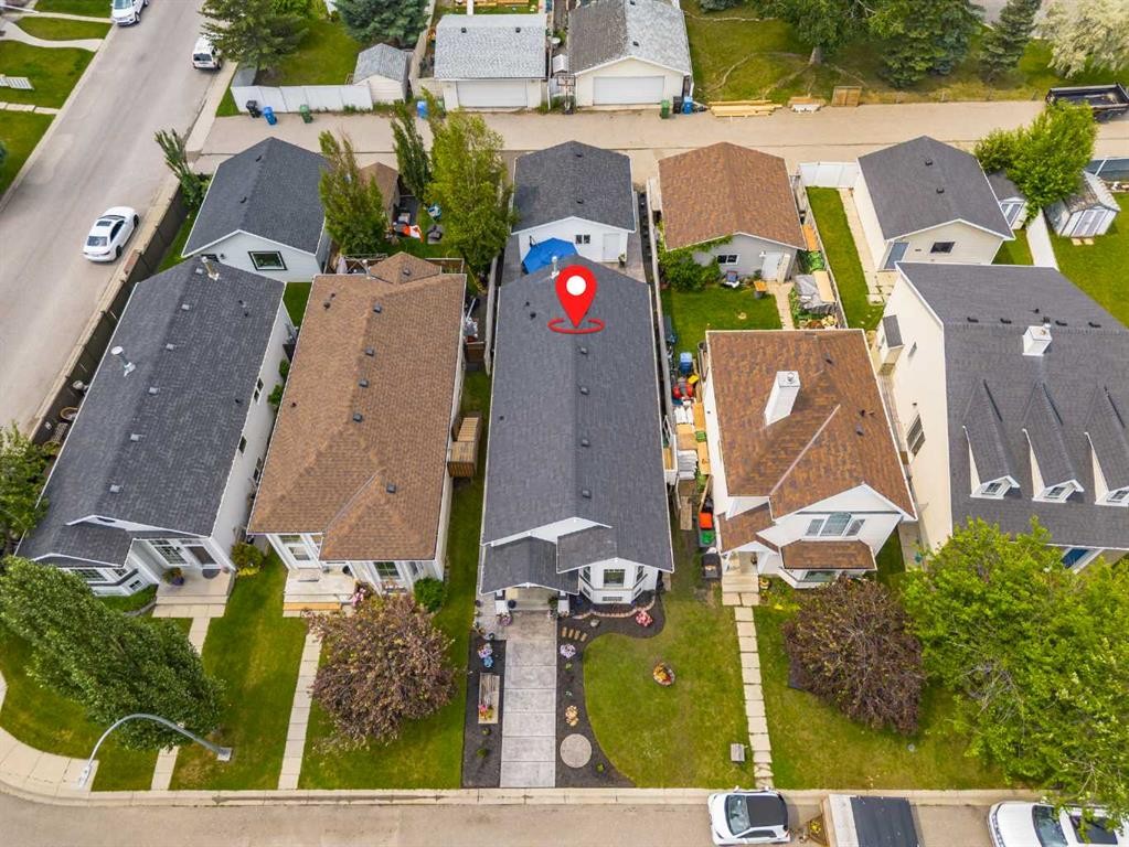 113 Mt Lorette Place Se, Calgary, AB - Outdoor With View