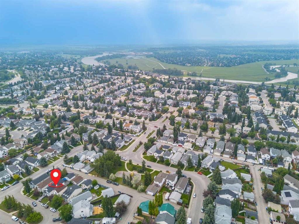 113 Mt Lorette Place Se, Calgary, AB - Outdoor With View