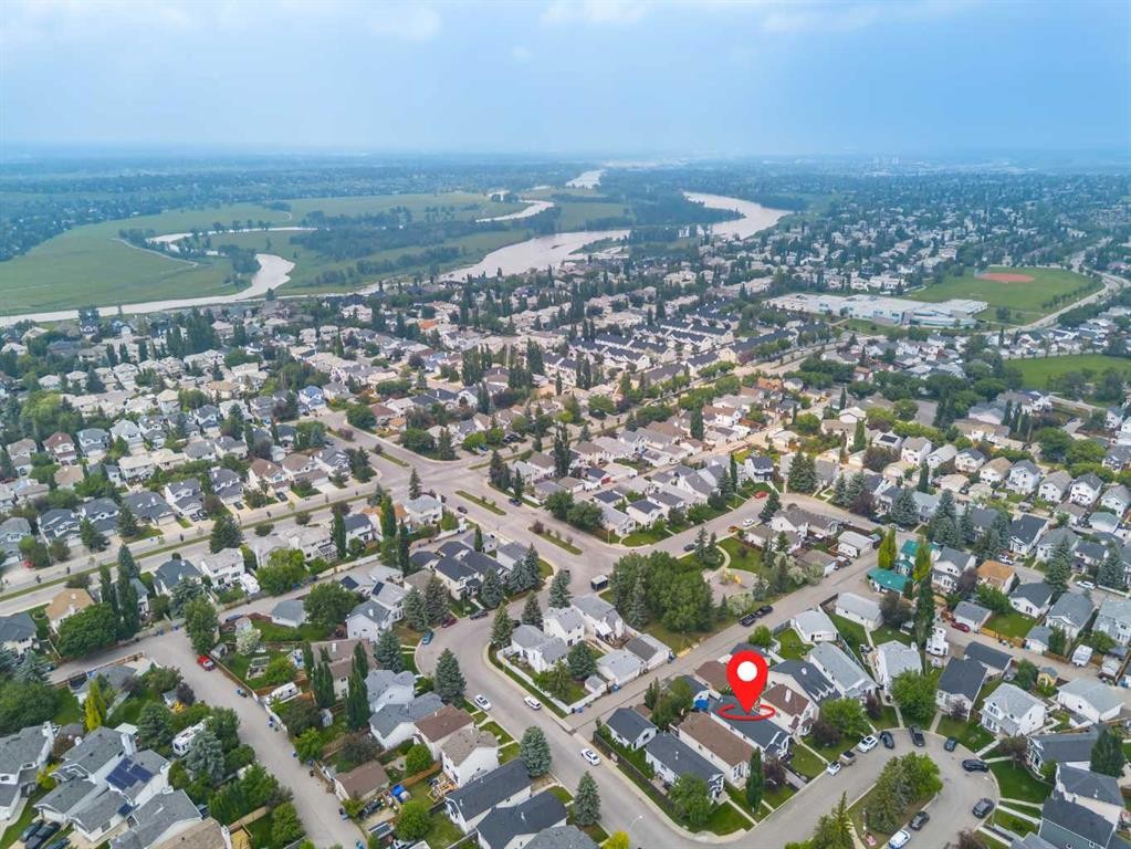 113 Mt Lorette Place Se, Calgary, AB - Outdoor With View