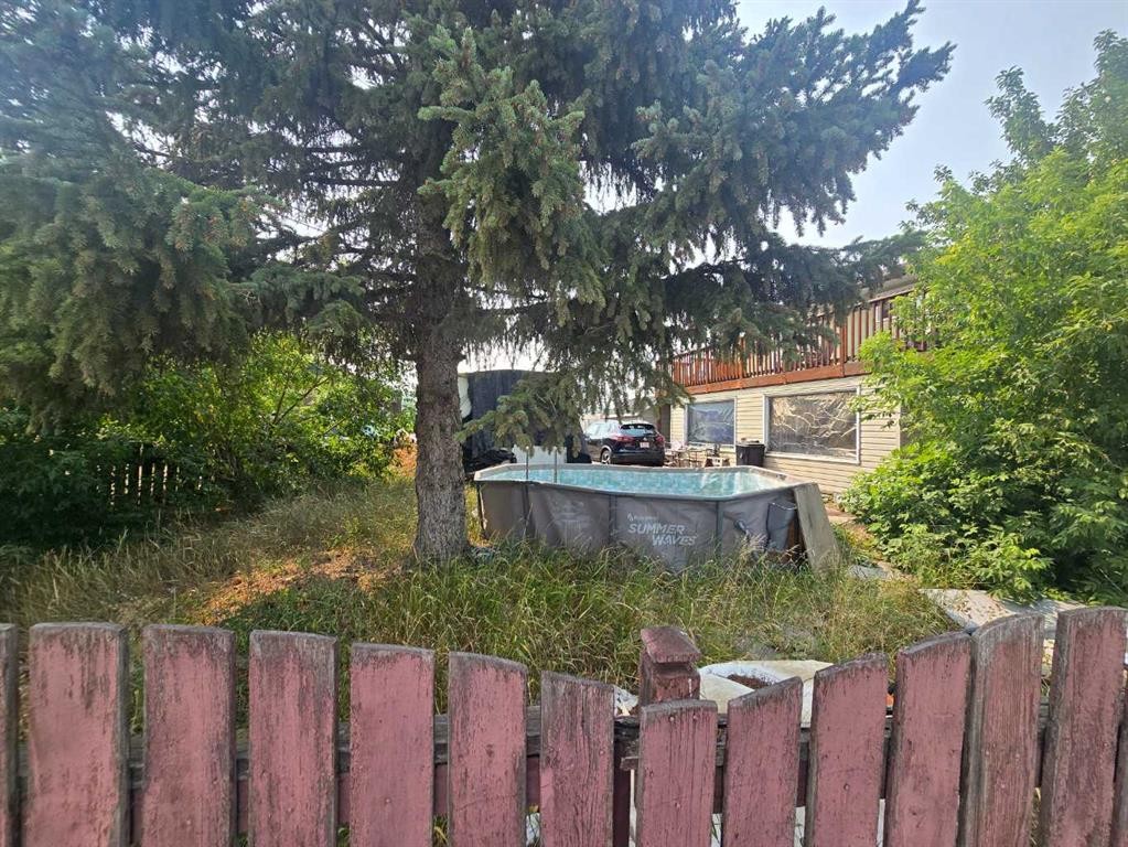 4127 69 Street Nw, Calgary, AB - Outdoor