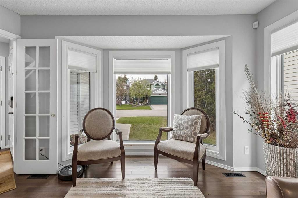 244 Scurfield Place Nw, Calgary, AB - Indoor