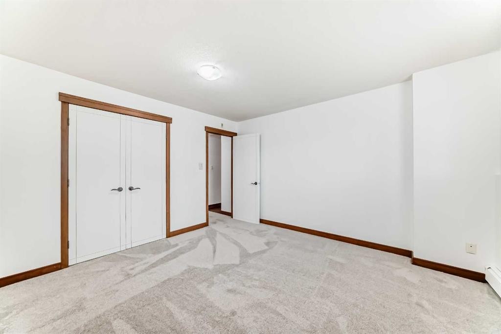 112-315 50 Avenue Sw, Calgary, AB - Indoor Photo Showing Other Room