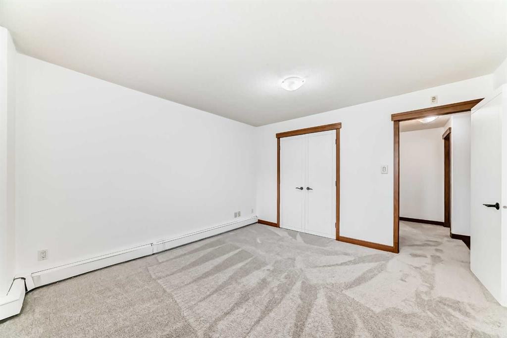 112-315 50 Avenue Sw, Calgary, AB - Indoor Photo Showing Other Room