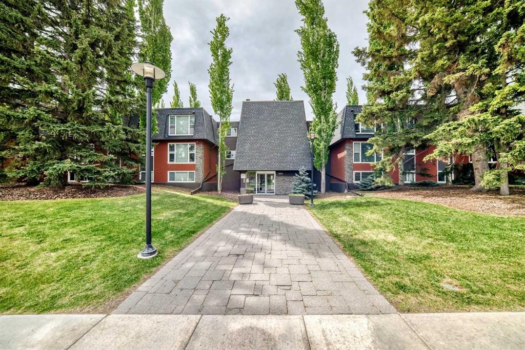 112-315 50 Avenue Sw, Calgary, AB - Outdoor
