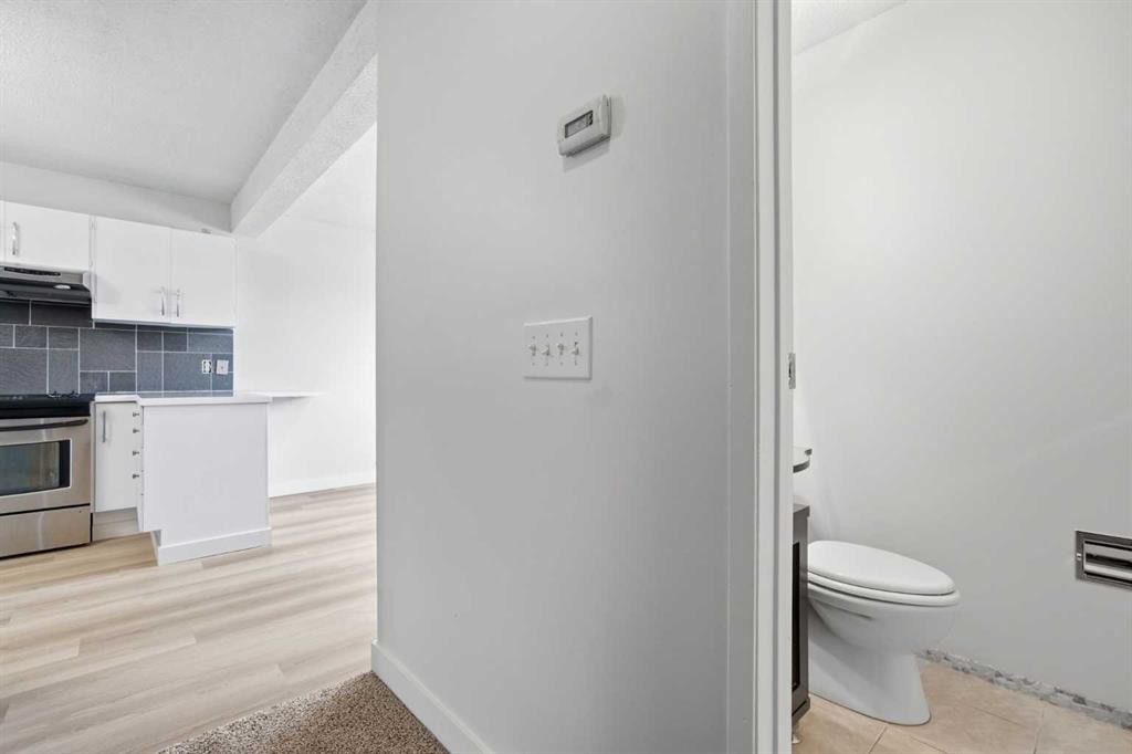 7003 Ranchero Road Nw, Calgary, AB - Indoor