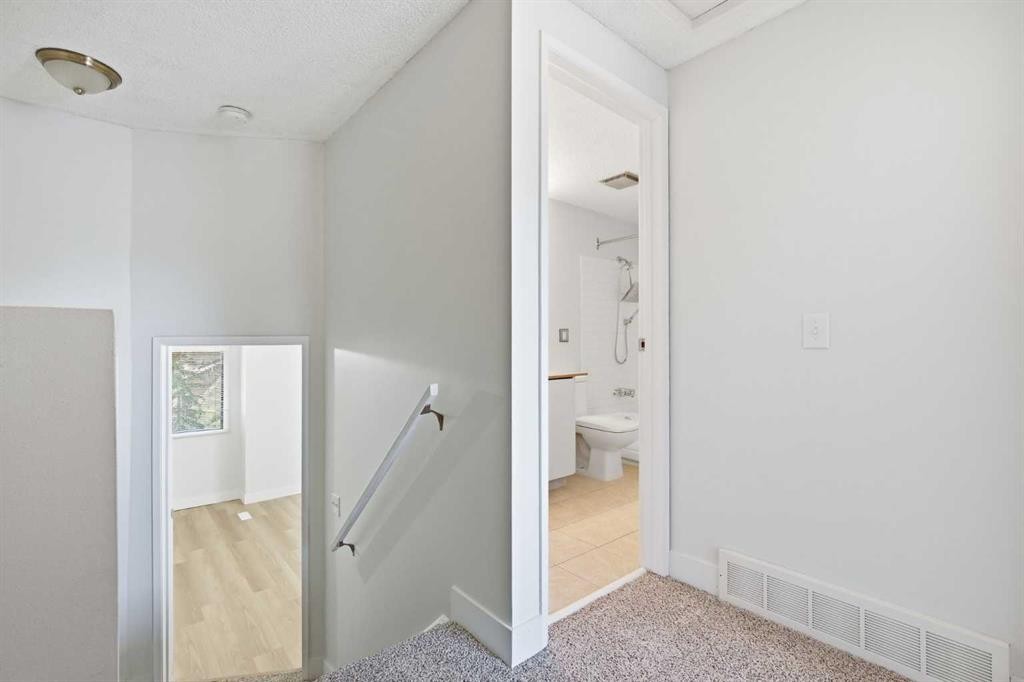 7003 Ranchero Road Nw, Calgary, AB - Indoor