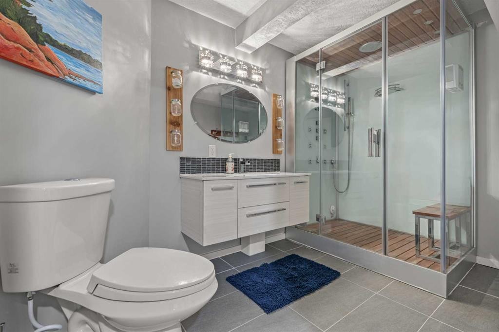 6 Storm Mountain Place, Okotoks, AB - Indoor Photo Showing Bathroom