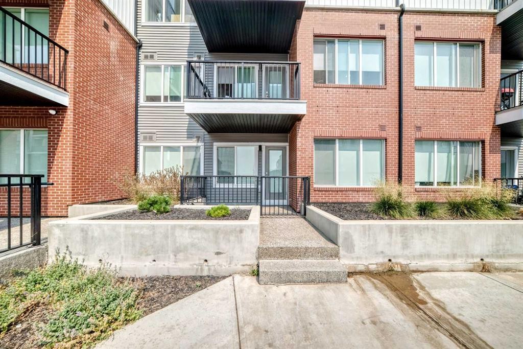 2110-6 Merganser Drive West, Chestermere, AB - Outdoor With Facade