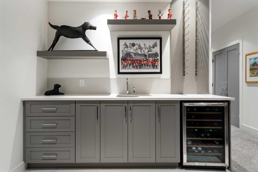 2014 48 Avenue Sw, Calgary, AB - Indoor