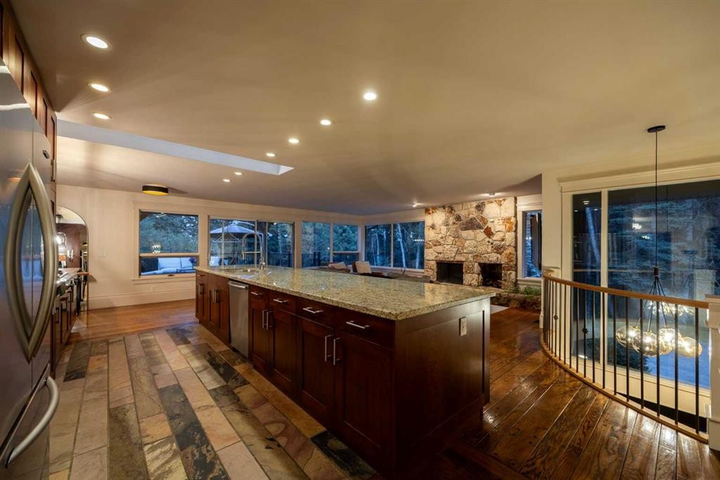 15 Elbow River Point, Rural Rocky View County, AB - Indoor