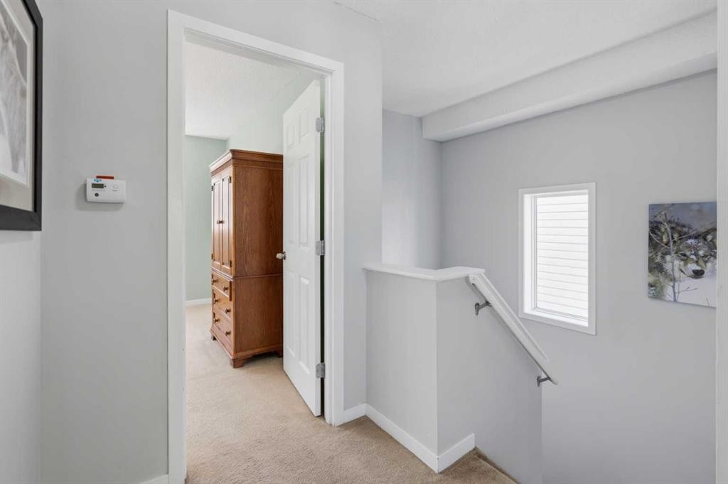 140 Hidden Point Nw, Calgary, AB - Indoor Photo Showing Other Room