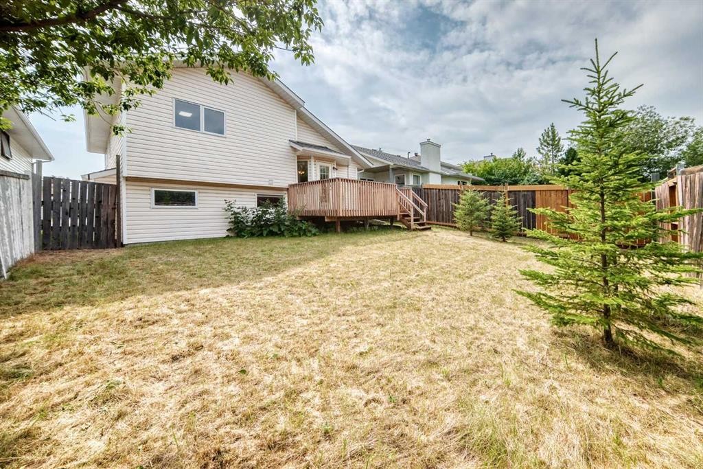 396 Hawkstone Drive Nw, Calgary, AB - Outdoor