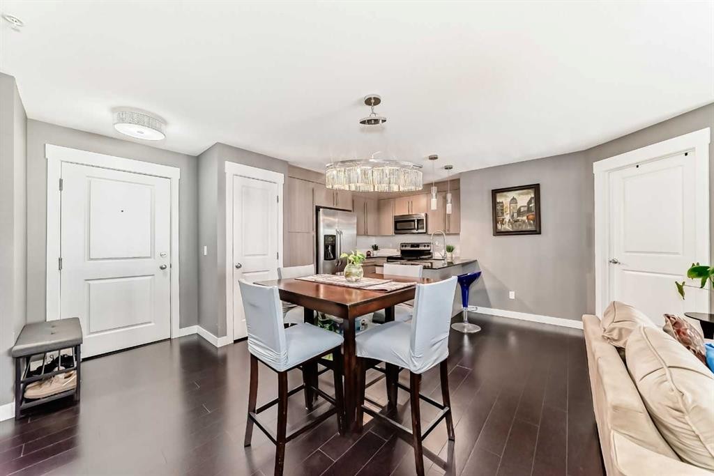 3313-11 Mahogany Row Se, Calgary, AB - Indoor Photo Showing Dining Room