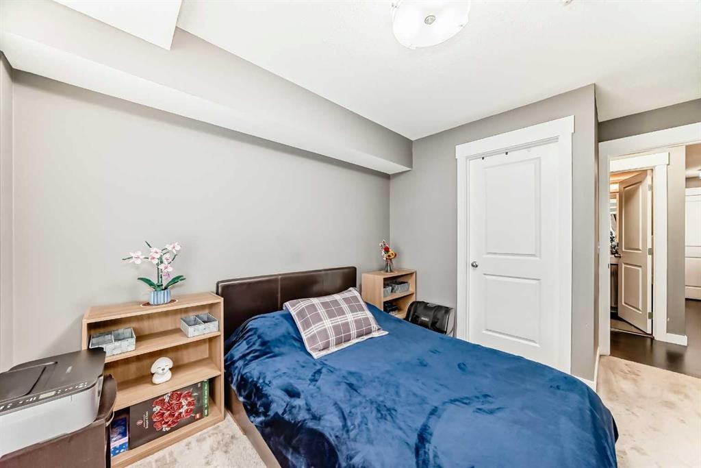 3313-11 Mahogany Row Se, Calgary, AB - Indoor Photo Showing Bedroom