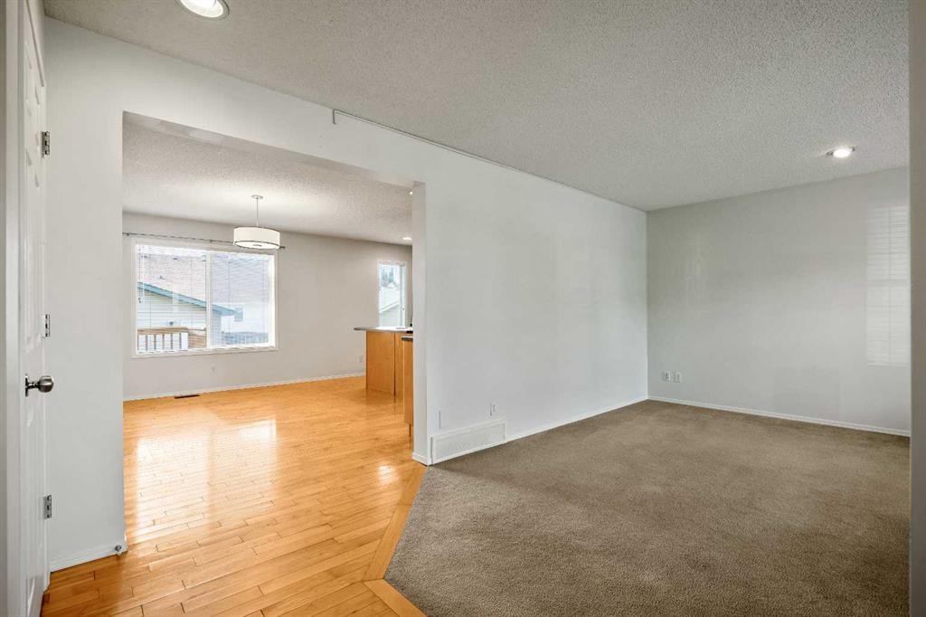 179 Prestwick Drive Se, Calgary, AB
