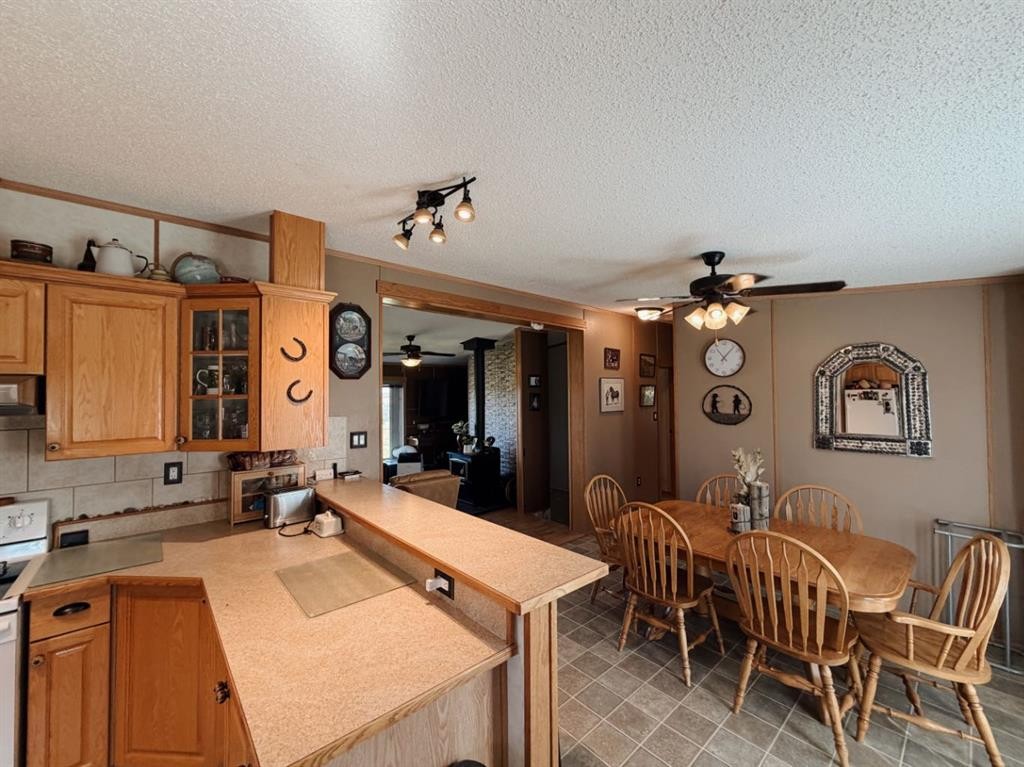 4142 Township Road 290, Rural Mountain View County, AB - Indoor Photo Showing Kitchen