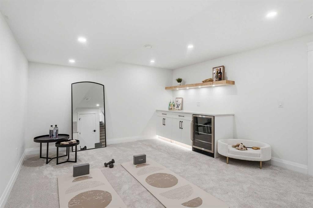 3375 Breton Close Nw, Calgary, AB - Indoor