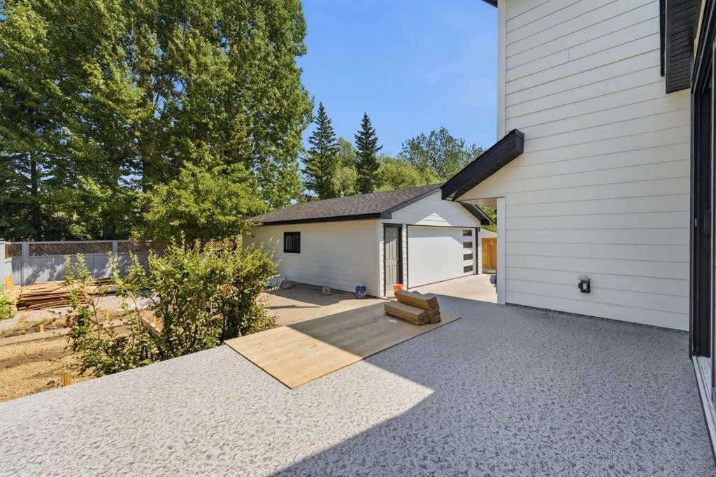 3375 Breton Close Nw, Calgary, AB - Outdoor With Exterior