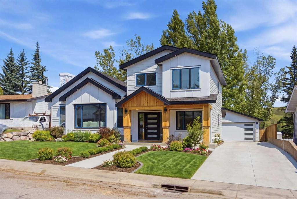 3375 Breton Close Nw, Calgary, AB - Outdoor With Facade