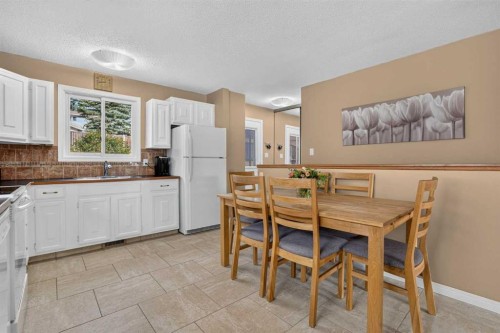 172 Queensland Road Se, Calgary, AB 
