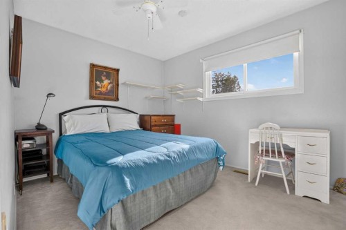 172 Queensland Road Se, Calgary, AB 